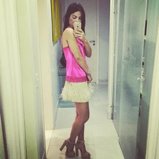 Sthefany Brito feet photo thumbnail
