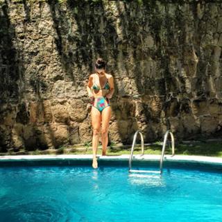 Sthefany Brito feet photo thumbnail