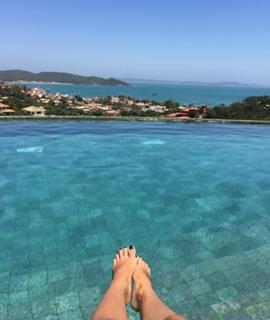 Sthefany Brito feet photo thumbnail
