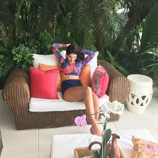 Sthefany Brito feet photo thumbnail