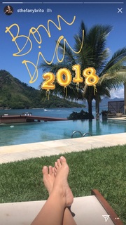 Sthefany Brito feet photo thumbnail