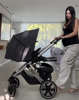 Sthefany Brito feet photo thumbnail