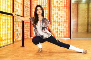 Sthefany Brito feet photo thumbnail