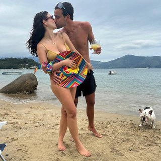 Sthefany Brito feet photo thumbnail