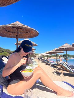Sthefany Brito feet photo thumbnail