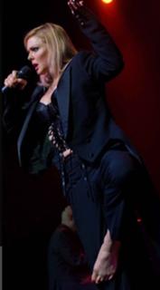 Storm Large feet photo 9