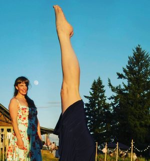 Storm Large feet photo 5