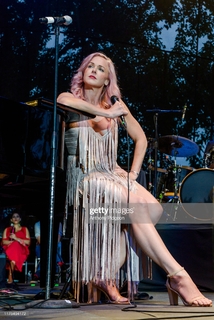 Storm Large feet photo 12