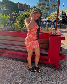 Storm Reid feet photo thumbnail