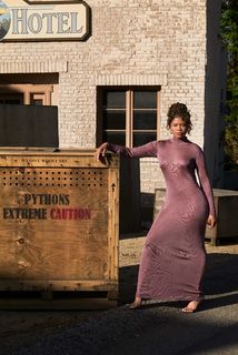 Storm Reid feet photo thumbnail