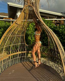 Storm Reid feet photo thumbnail