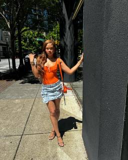 Storm Reid feet photo thumbnail