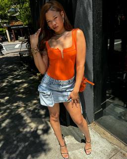 Storm Reid feet photo thumbnail