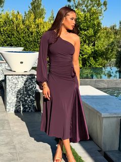 Storm Reid feet photo thumbnail