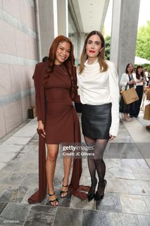 Storm Reid feet photo thumbnail