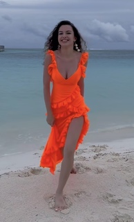 Su Burcu Coskun feet photo thumbnail