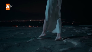 Su Burcu Coskun feet photo thumbnail