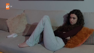 Su Burcu Coskun feet photo thumbnail