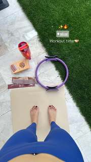 Sude Burcu feet photo 1