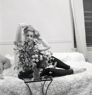 Sue Ane Langdon feet photo 2