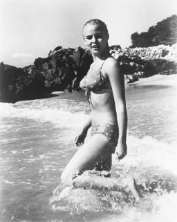 Sue Lyon feet photo 1