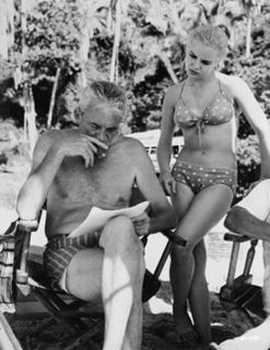 Sue Lyon feet photo 20