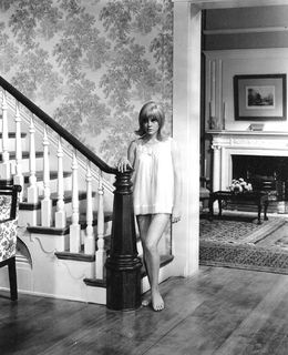 Sue Lyon feet photo 14