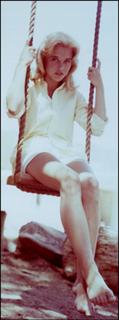 Sue Lyon feet photo 3