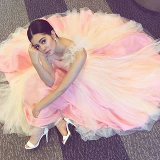 Sue Ramirez feet photo 12