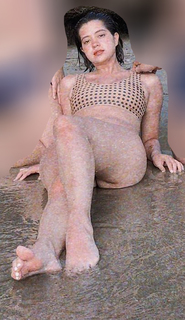 Sue Ramirez feet photo 8