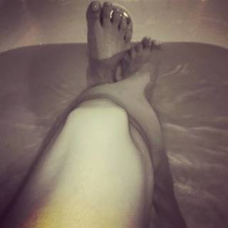 Sugey Ábrego feet photo 9