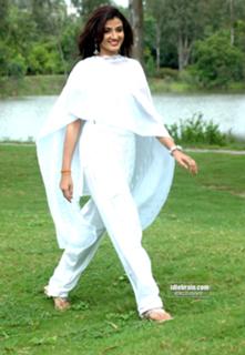 Suhasi Dhami feet photo 18