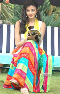 Suhasi Dhami feet photo 9