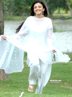 Suhasi Dhami feet photo 6