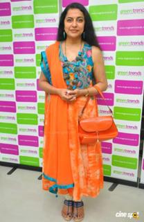Suhasini feet photo 2