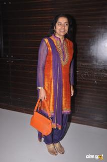 Suhasini feet photo 17