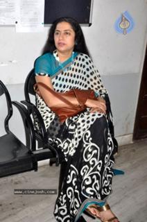 Suhasini feet photo 6