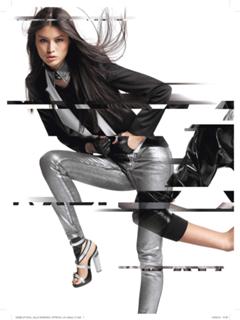 Sui He feet photo 2
