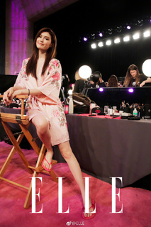 Sui He feet photo 19