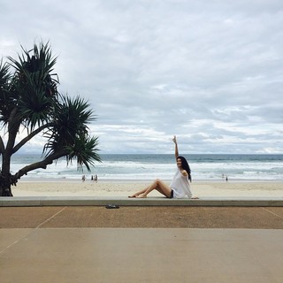 Sui He feet photo 1