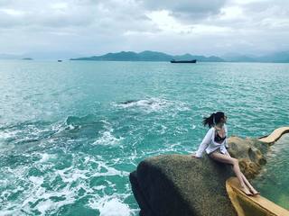 Sui He feet photo 8