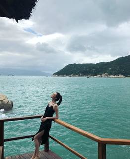 Sui He feet photo 6