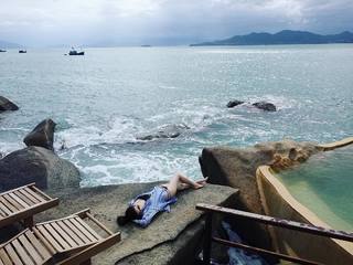Sui He feet photo 4