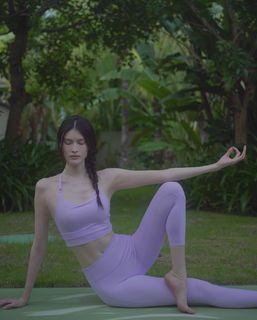 Sui He feet photo 17