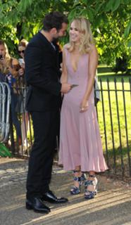 Suki Waterhouse feet photo thumbnail