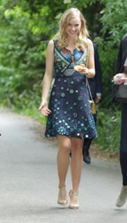 Suki Waterhouse feet photo thumbnail