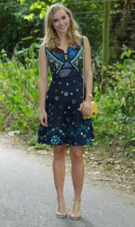 Suki Waterhouse feet photo thumbnail