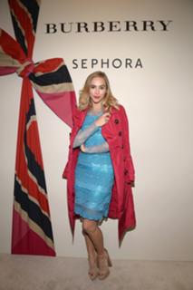 Suki Waterhouse feet photo thumbnail