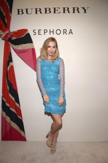 Suki Waterhouse feet photo thumbnail