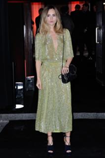 Suki Waterhouse feet photo thumbnail